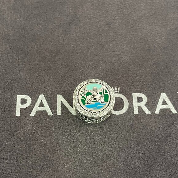 Pandora Jewelry - Pandora THE HEART NEW YORK CITY Exclusive Charm bead